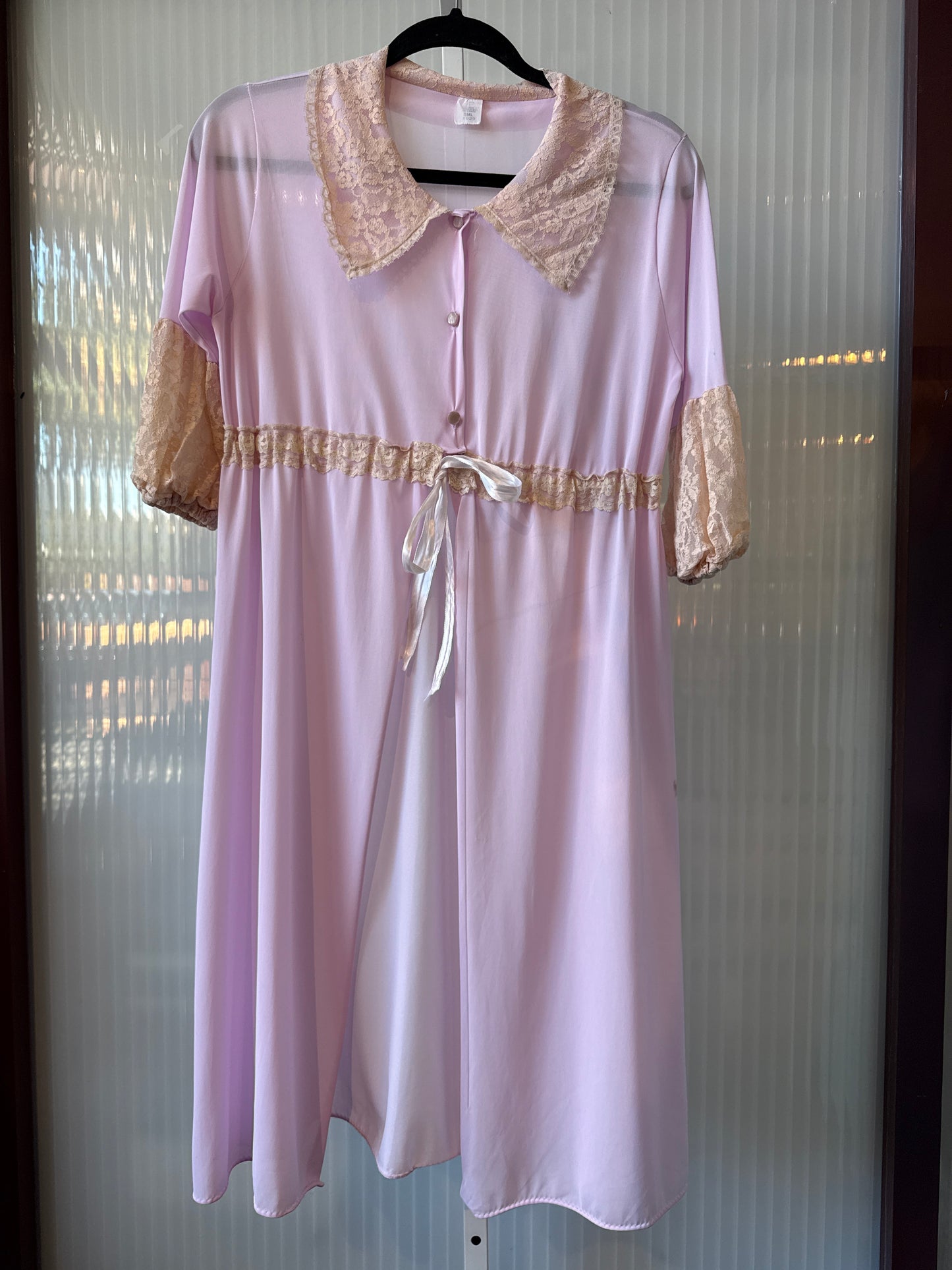 1960s Light Magenta Peignoir