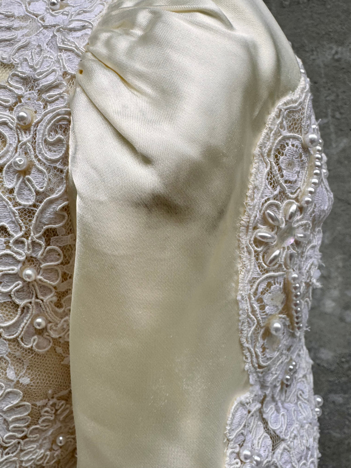 1980s Cream Satin & Lace Wedding Dress