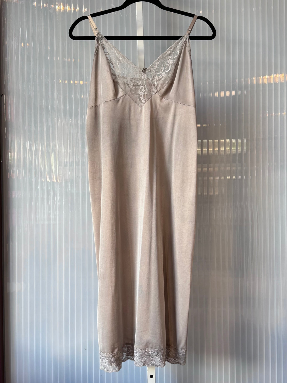 1970s Gray Slip with Floral Lace Trim