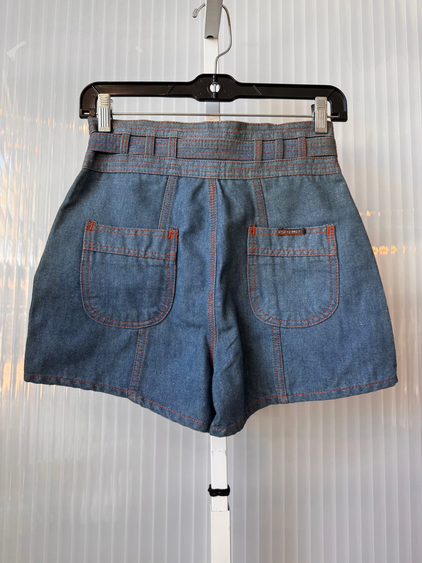 1970s High-Waisted Denim Shorts w/ Contrast Stitching
