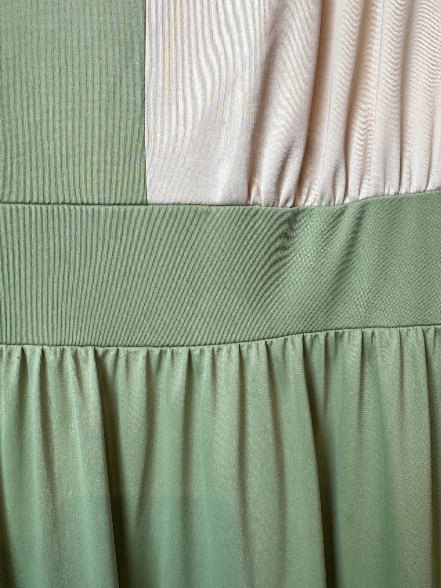 1960s Green & Cream Colorblock Nightgown