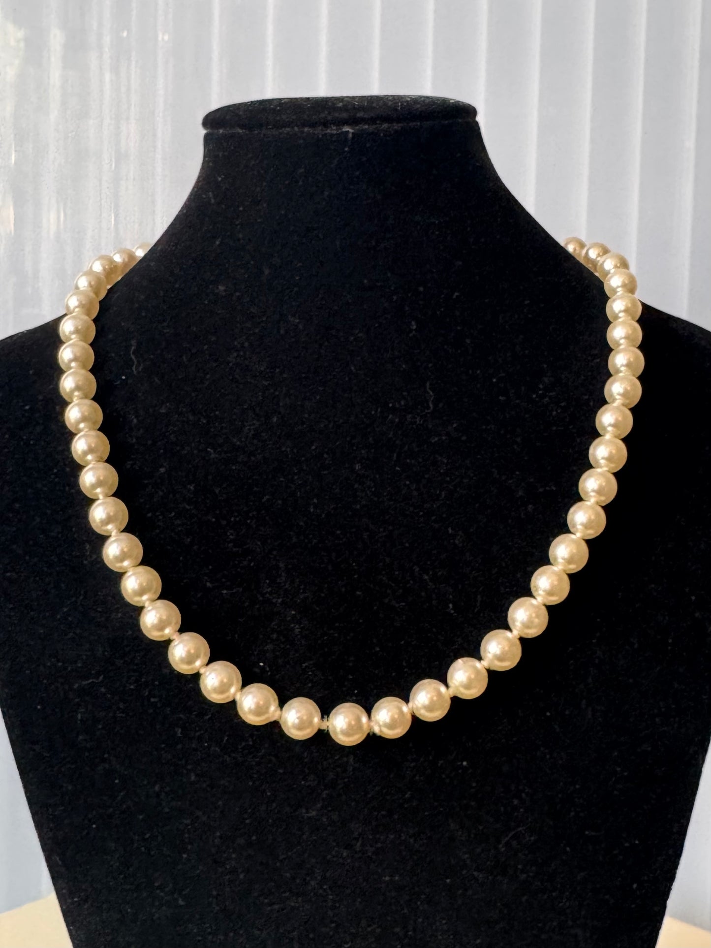 Classic Cream Faux-Pearl Necklace