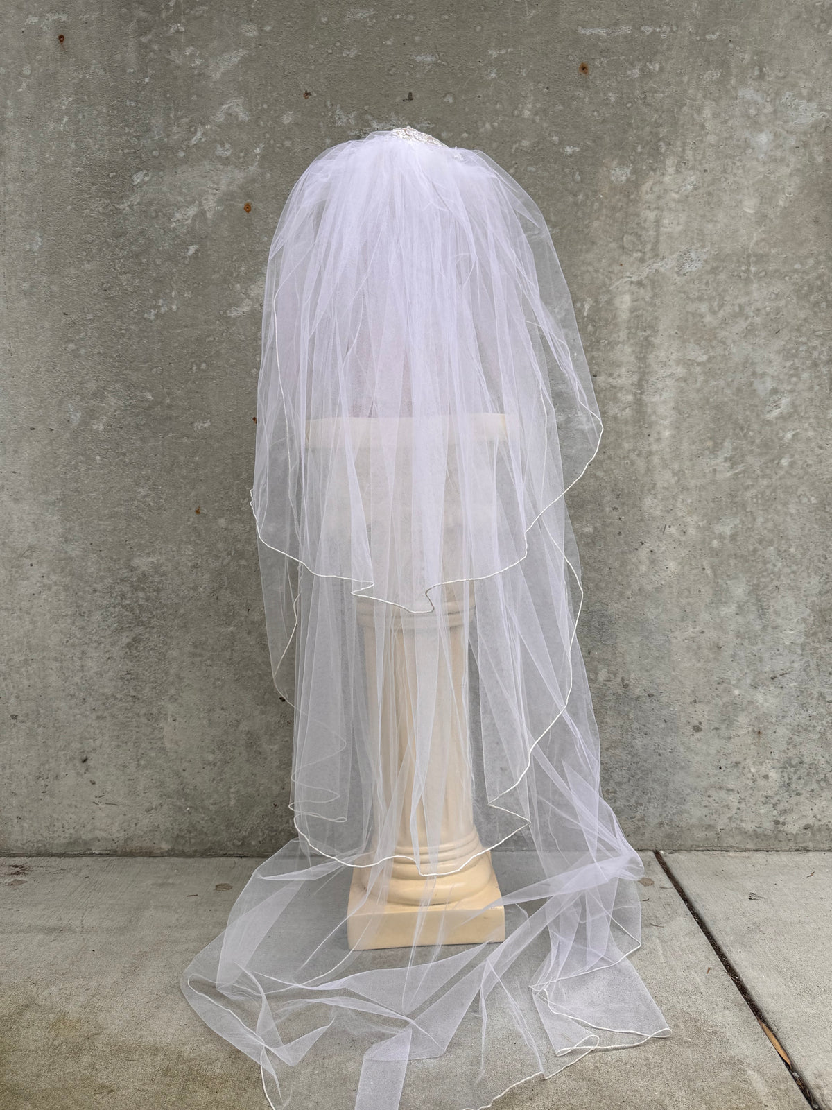 1950s Floral Lace Headpiece Veil