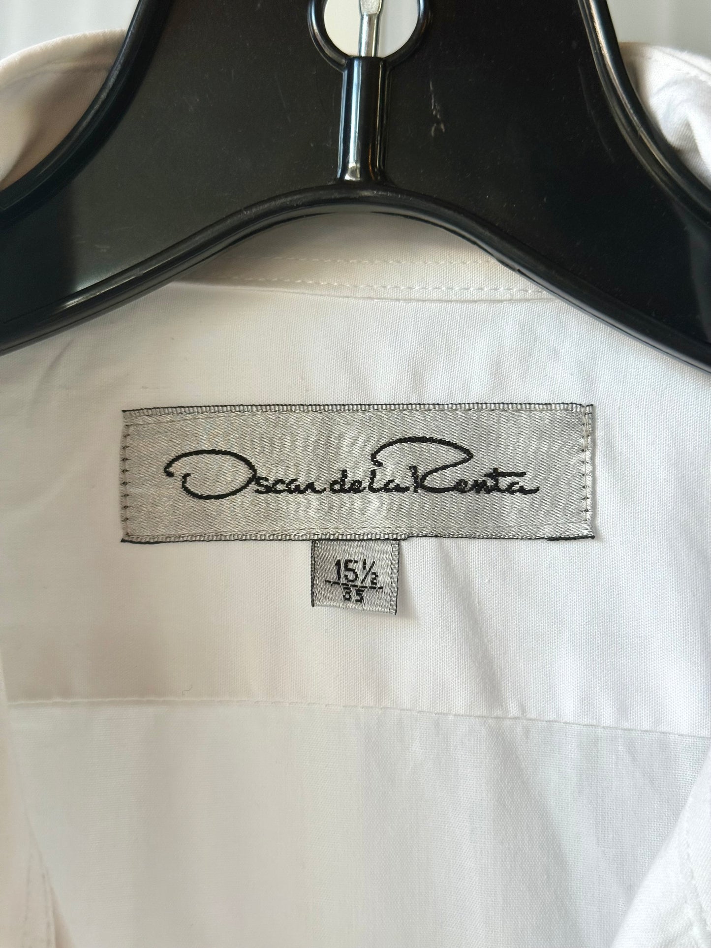 2000s White Oscar De La Renta Classic Pintuck Tuxedo Shirt
