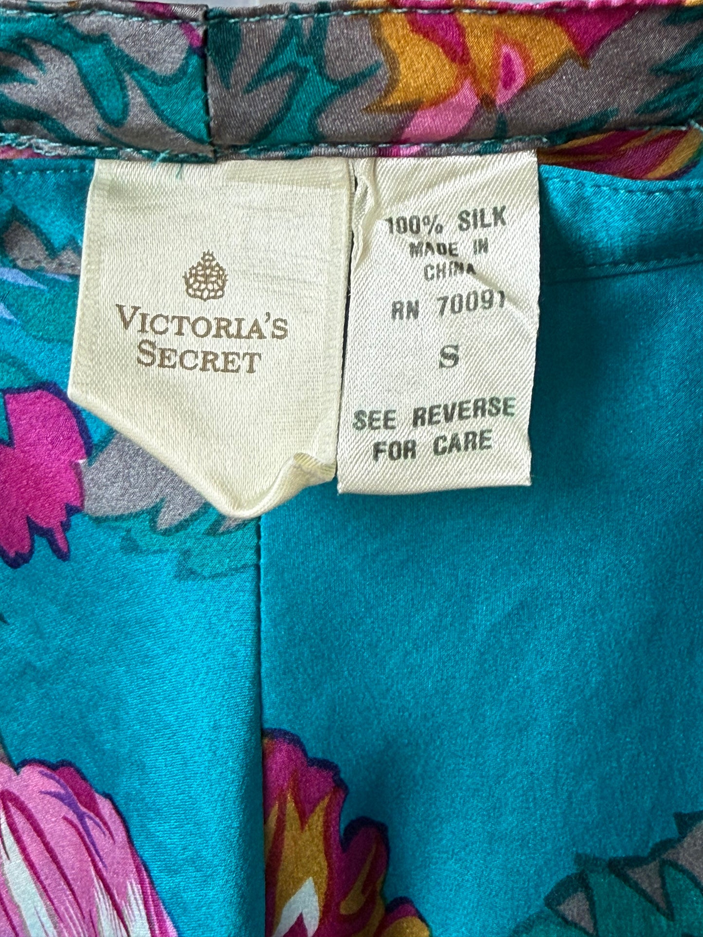 1990s Victoria’s Secret Gold Label Teal Floral Silk 2-Piece Pajama Set