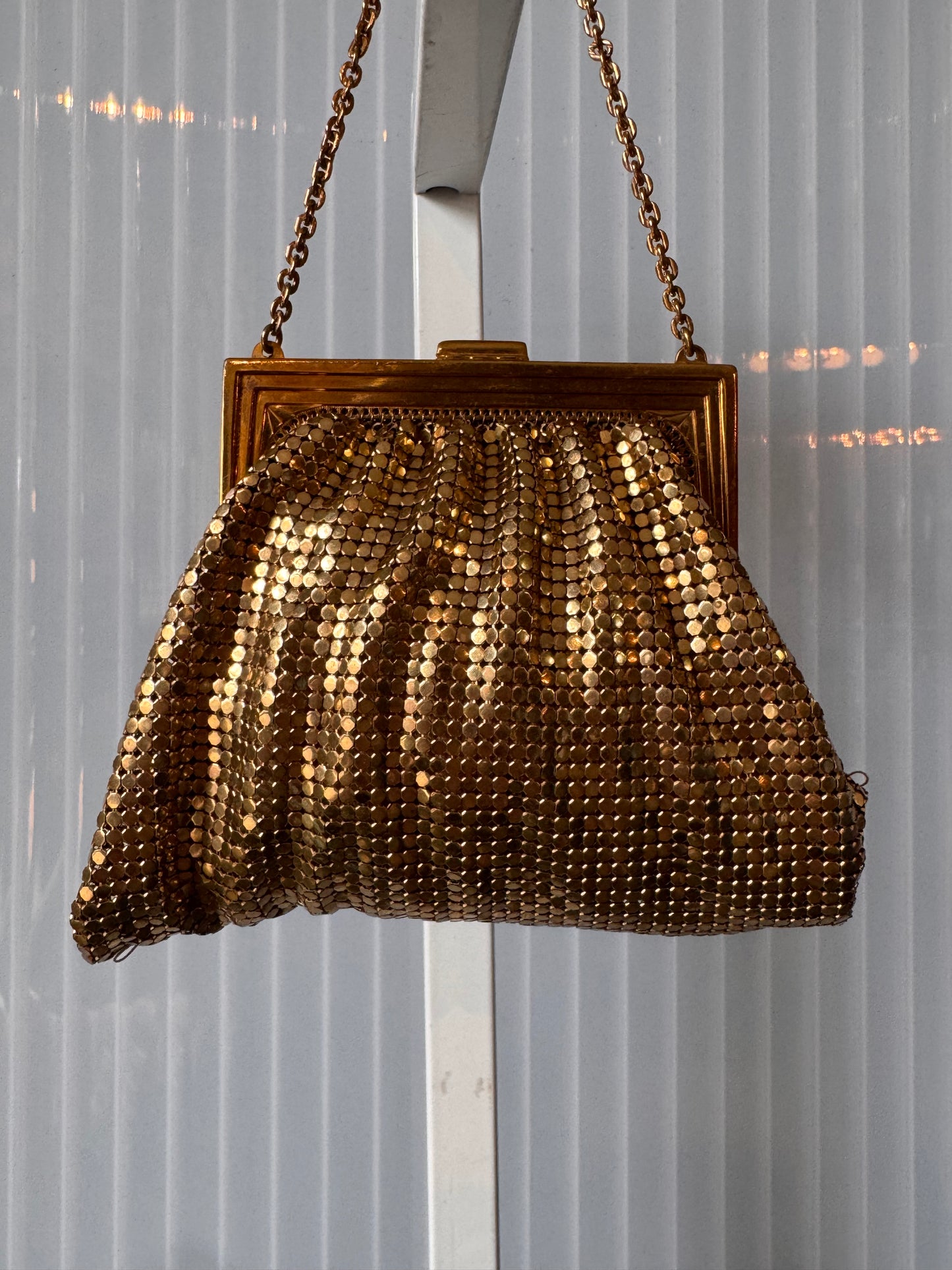 1940s Gold Tone Mesh Rhinestone Clutch Purse