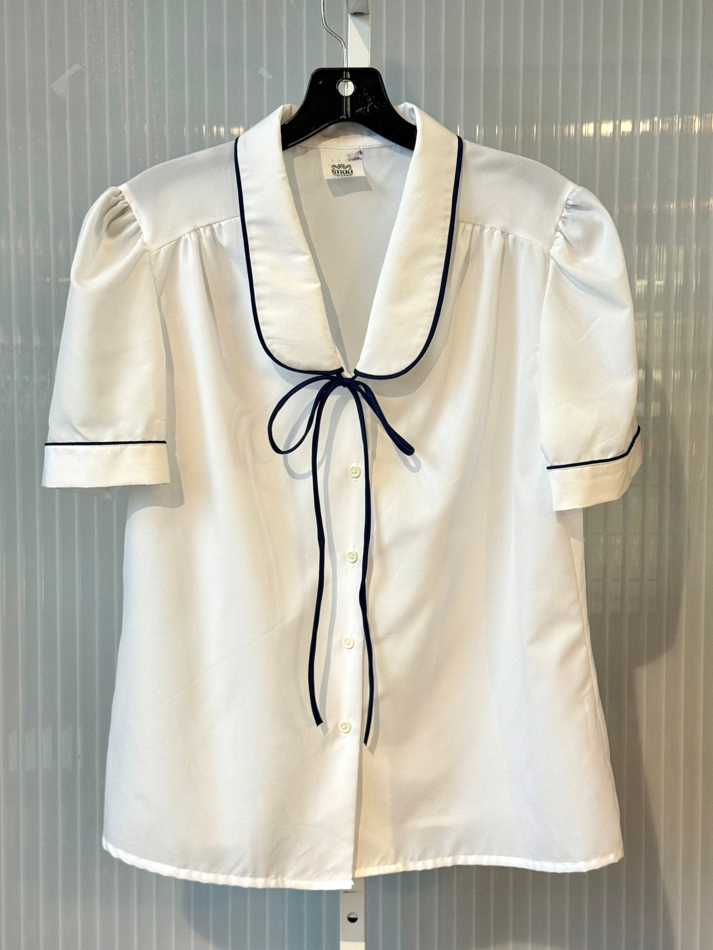 1970s White Short-Sleeve Blouse