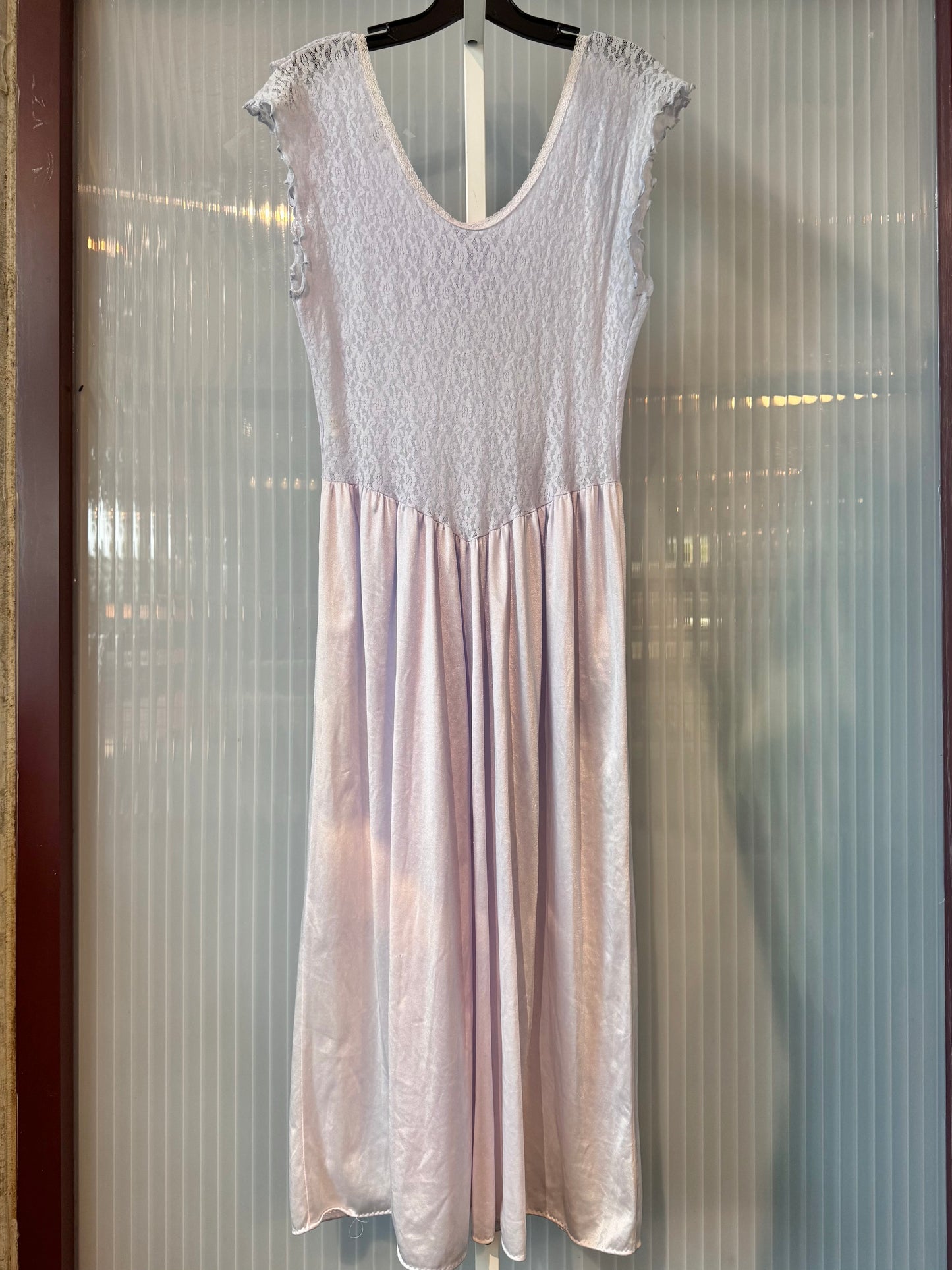 1980s Lace Lilac Slip