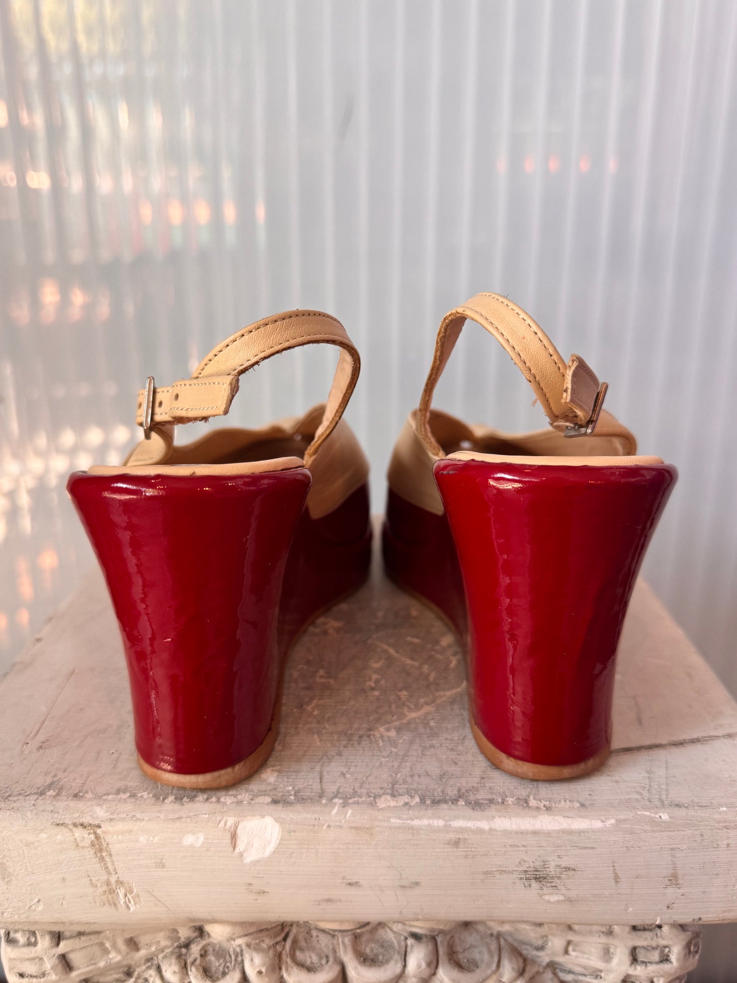 1980s does 40s Giraudon NY Red & Cream Slingback Peeptoe Heels