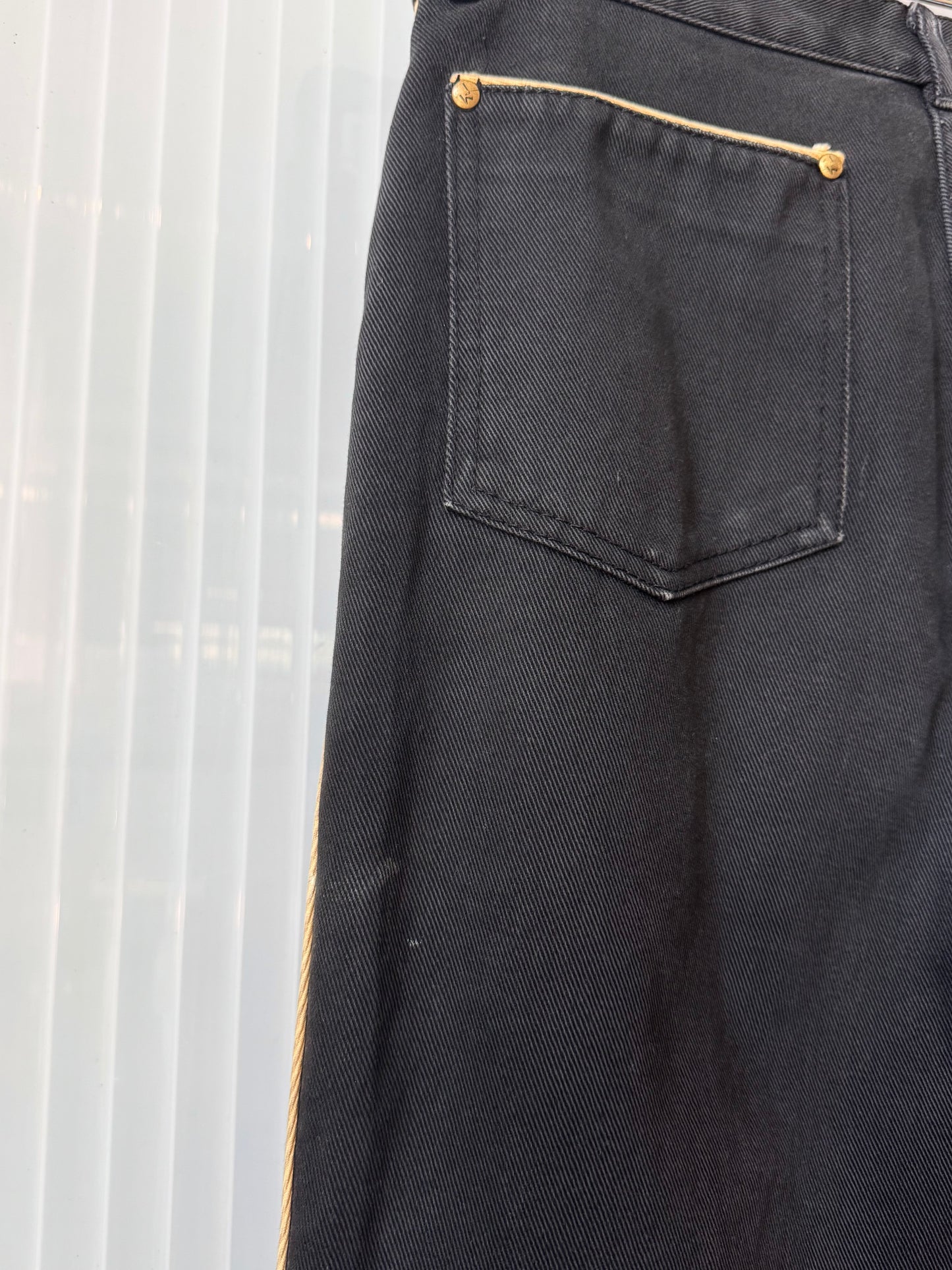 1980s Gloria Vanderbilt Black Denim Pants w/ Cream Piping