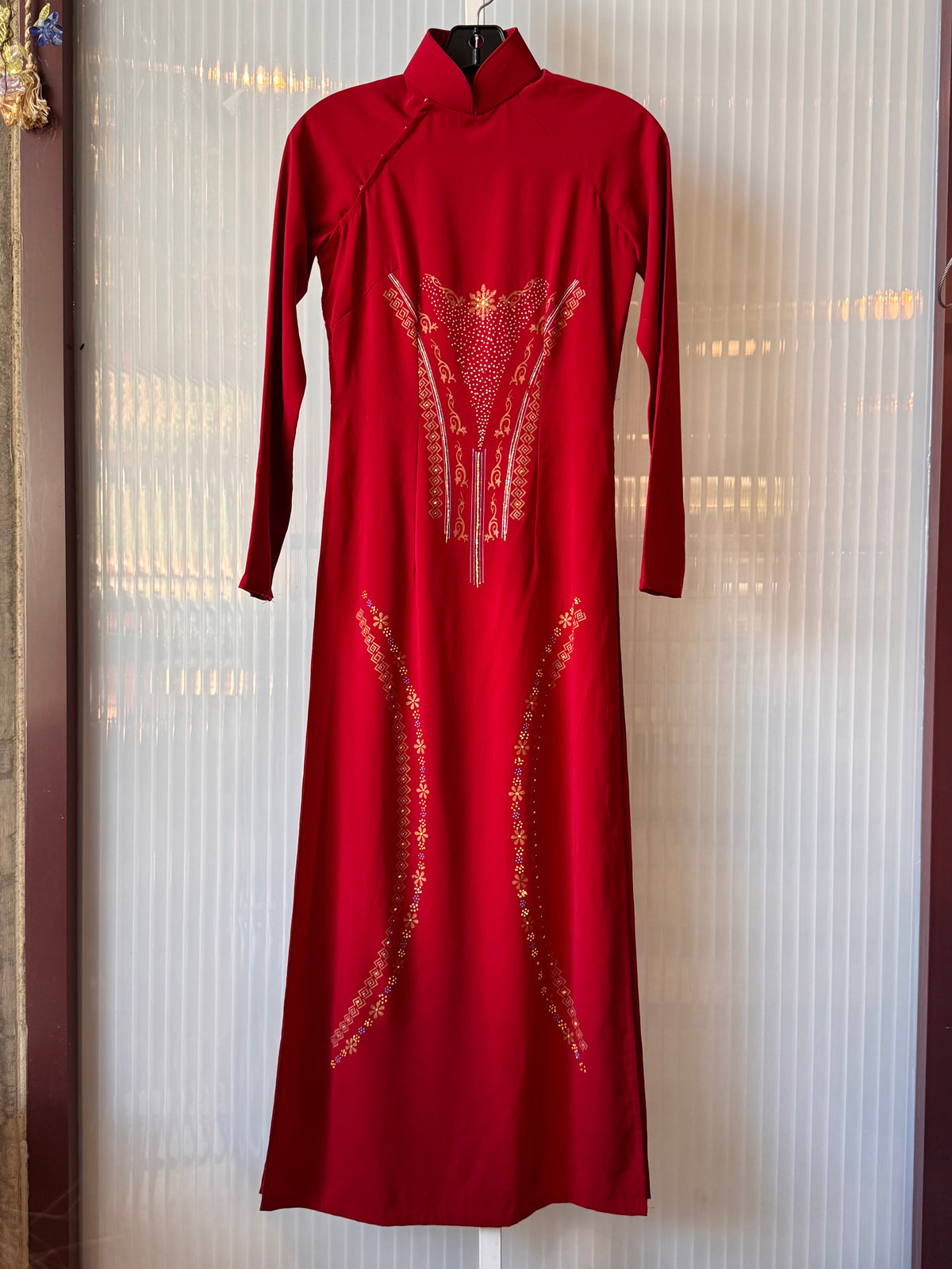 1960s Snowflake Print Scarlet Red Ao Dai