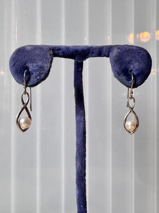 1980s Sterling Silver Pearl Dangle Earrings