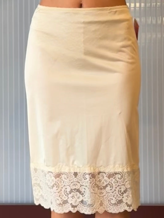 1970s Olga Cream Skirt Slip