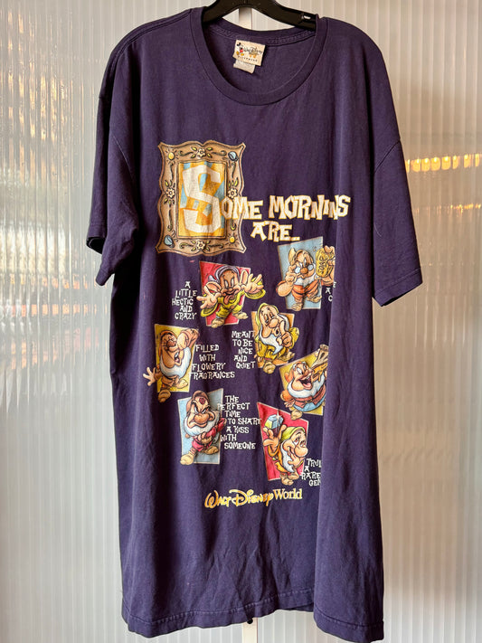 1990s Walt Disney Snow White & the Seven Dwarves T-Shirt