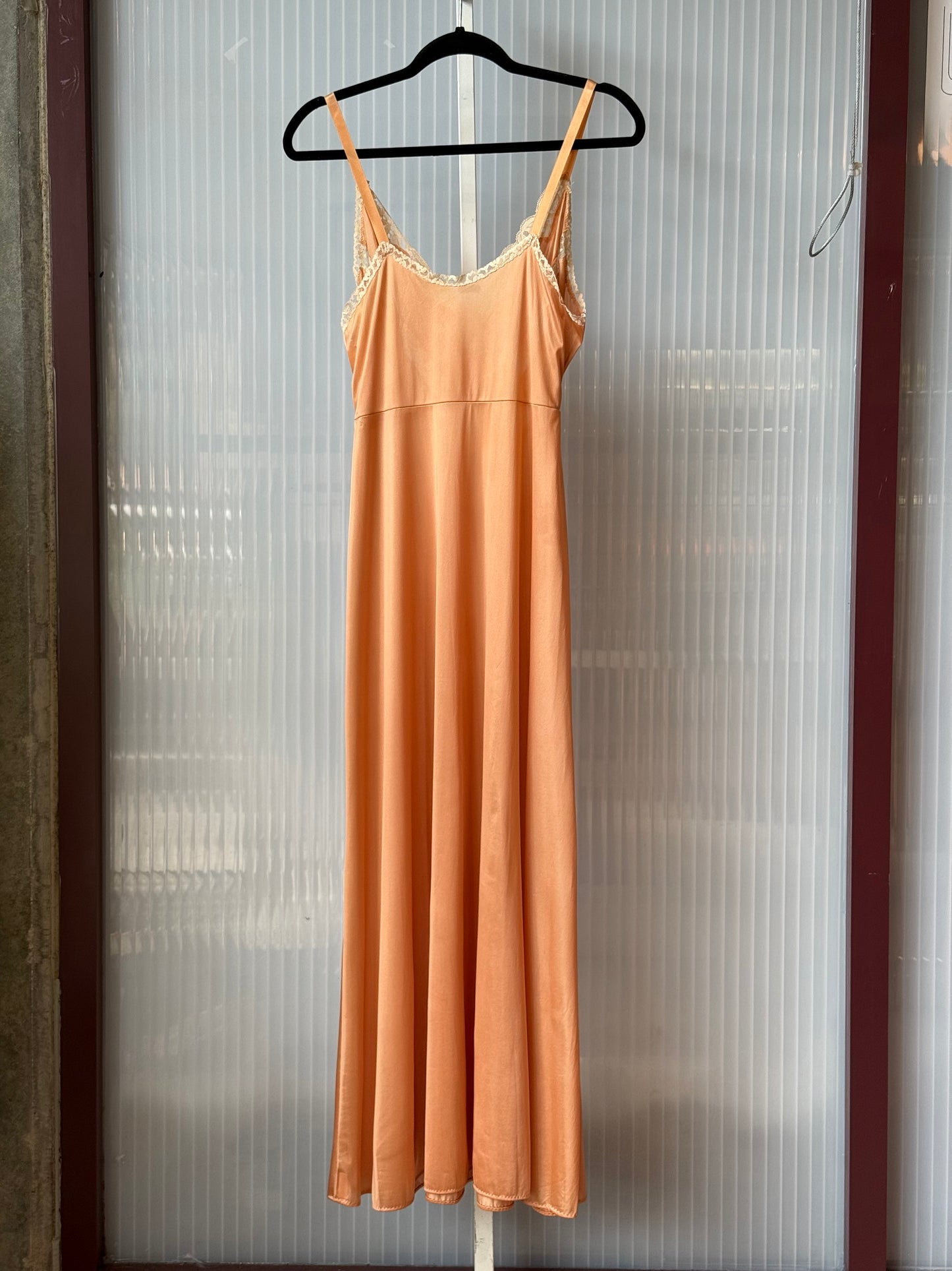 1960s Blushy Peach Long Lacy Slip Dress