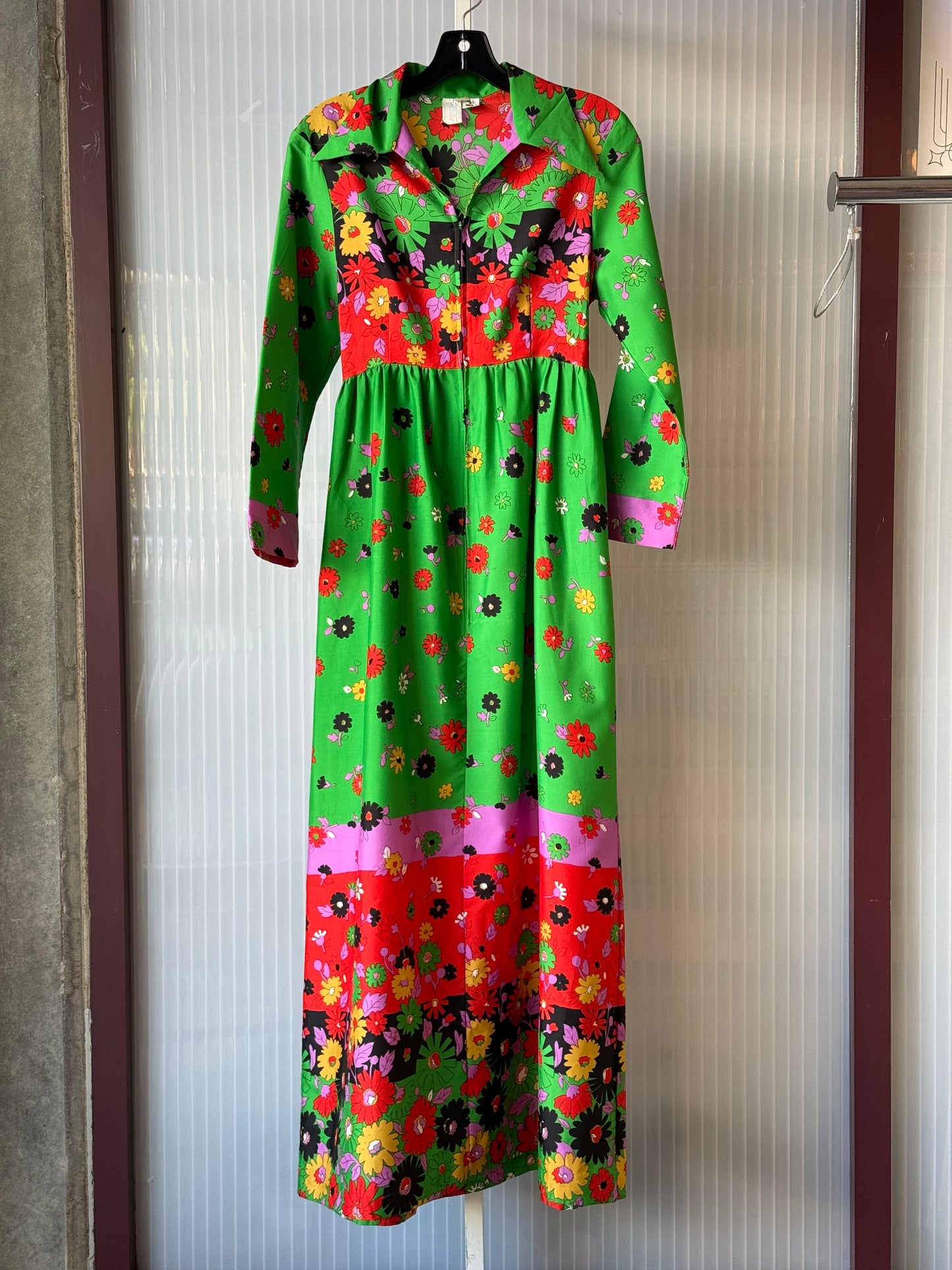 1970s Multicolor Abstract Floral Print Zip-Up Pointed Collar Dress