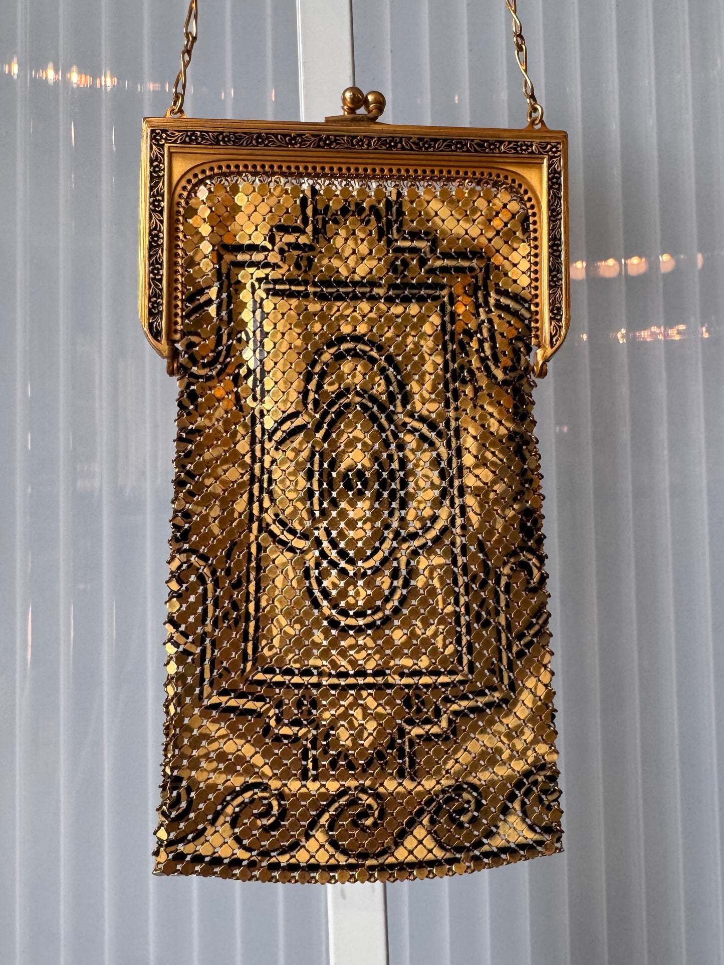 1920s Gold Tone Art Deco Mesh Flapper Purse