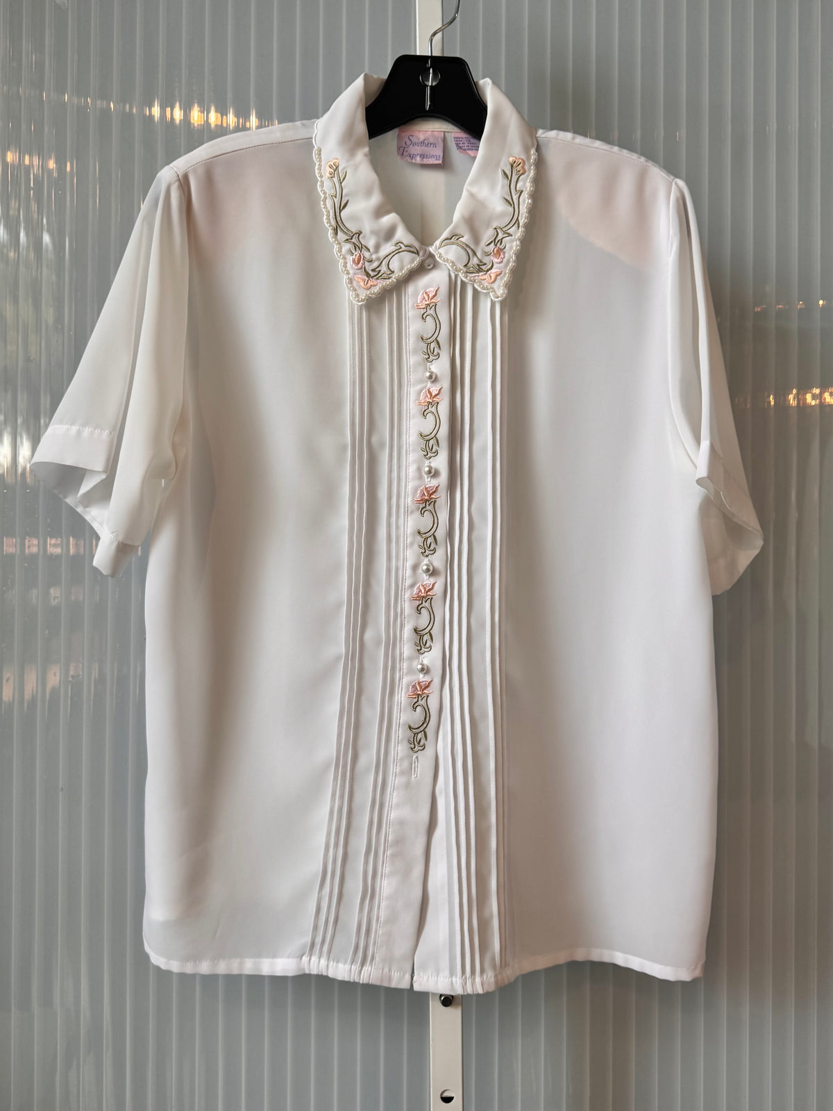 1980s Pink Floral White Button-Up Blouse