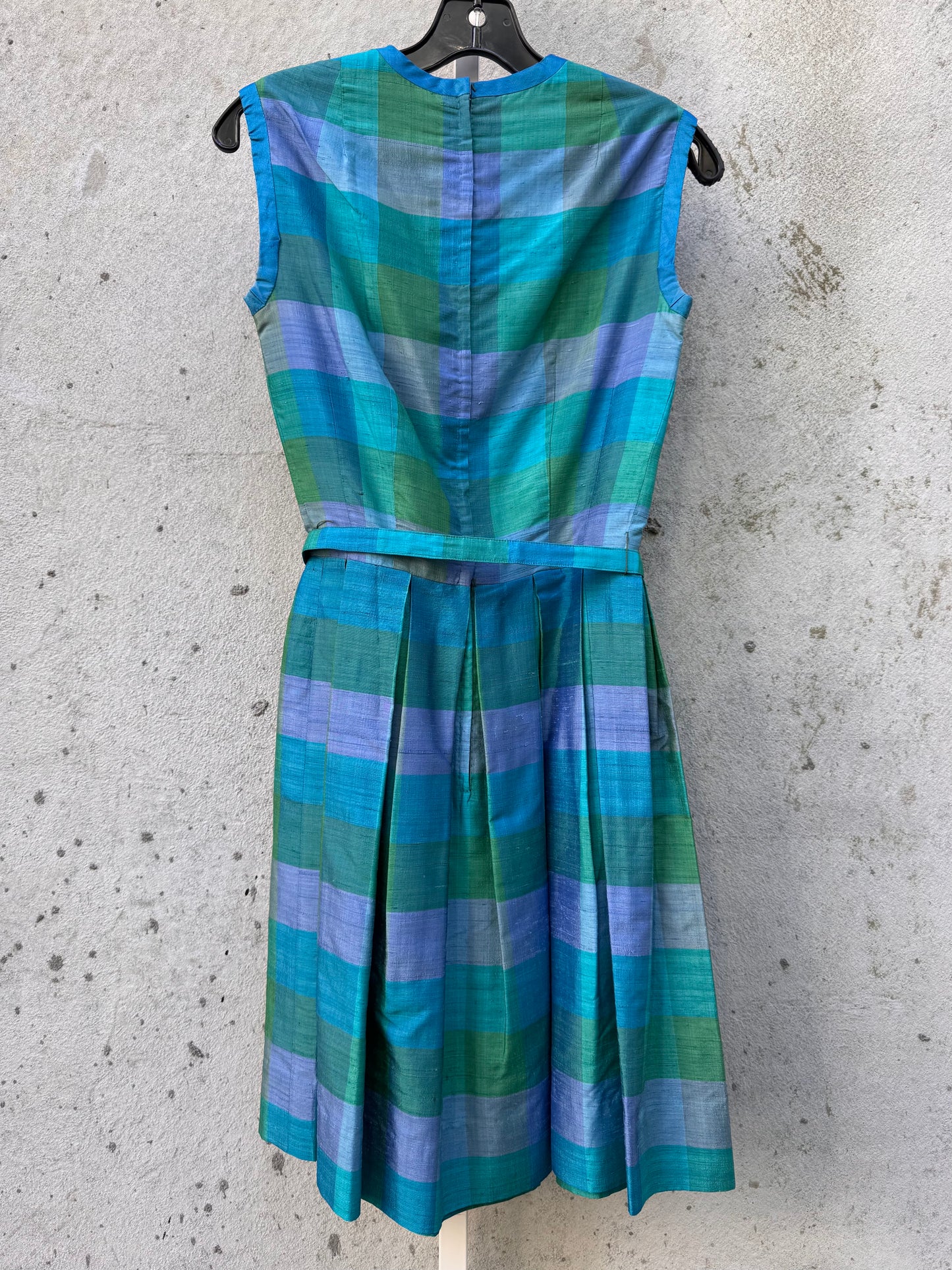 1960s Blue & Green Checked Pleated Sleeveless Dress