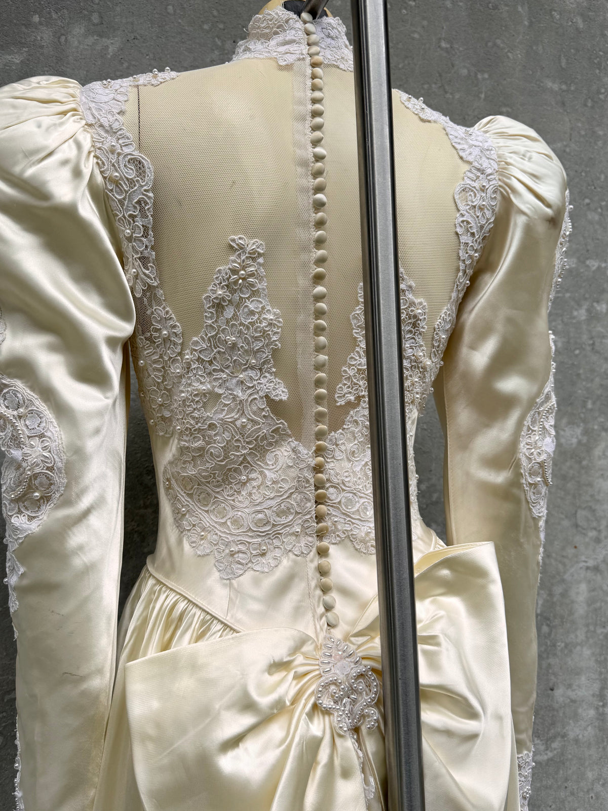 1980s Cream Satin & Lace Wedding Dress