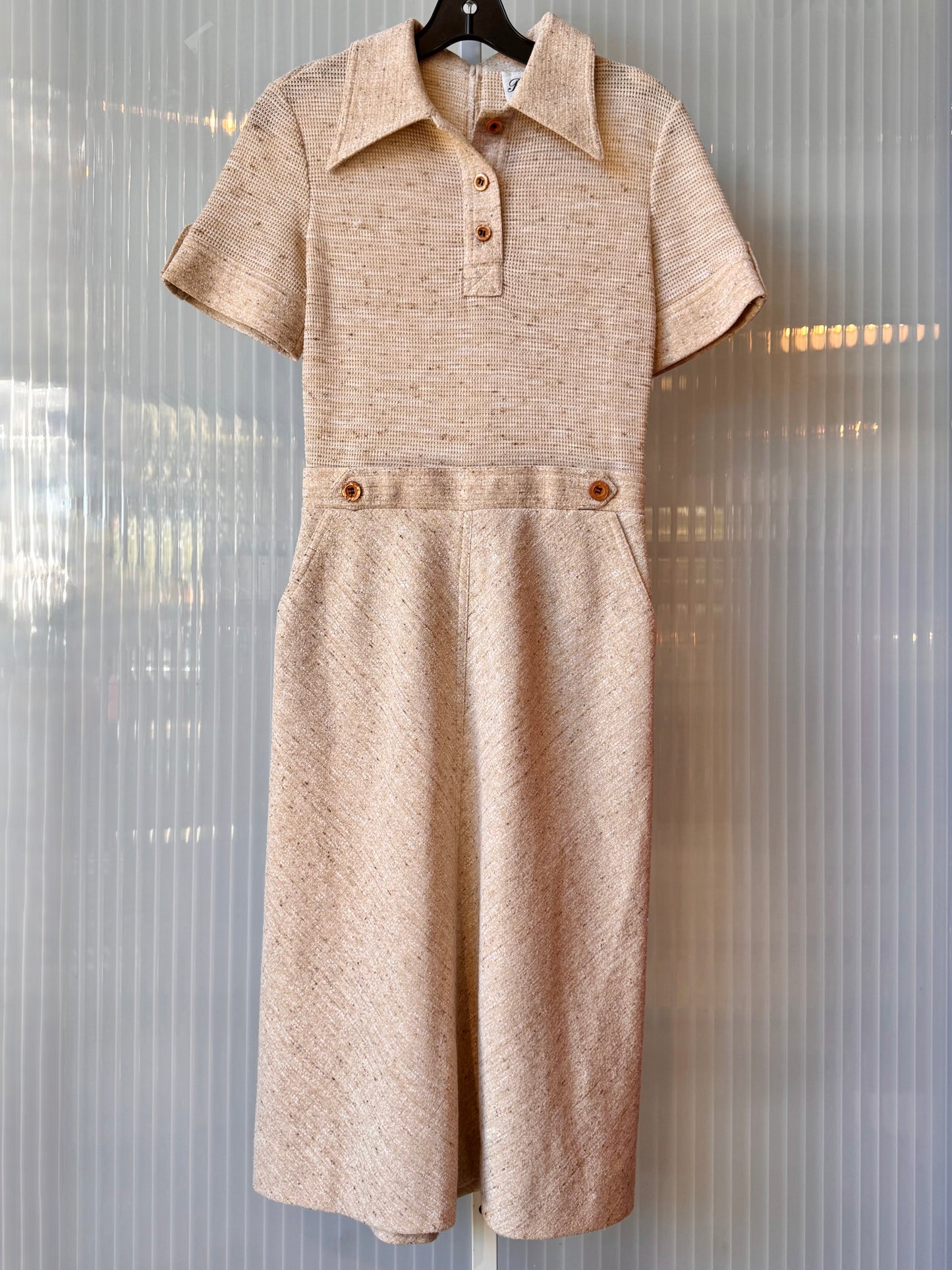 1970s Tan Short-Sleeve Point Collar Sheath Dress
