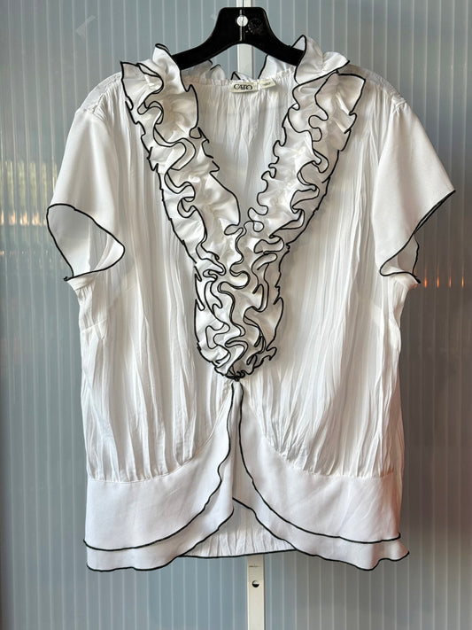 2000s White Ruffle Short Sleeve Blouse