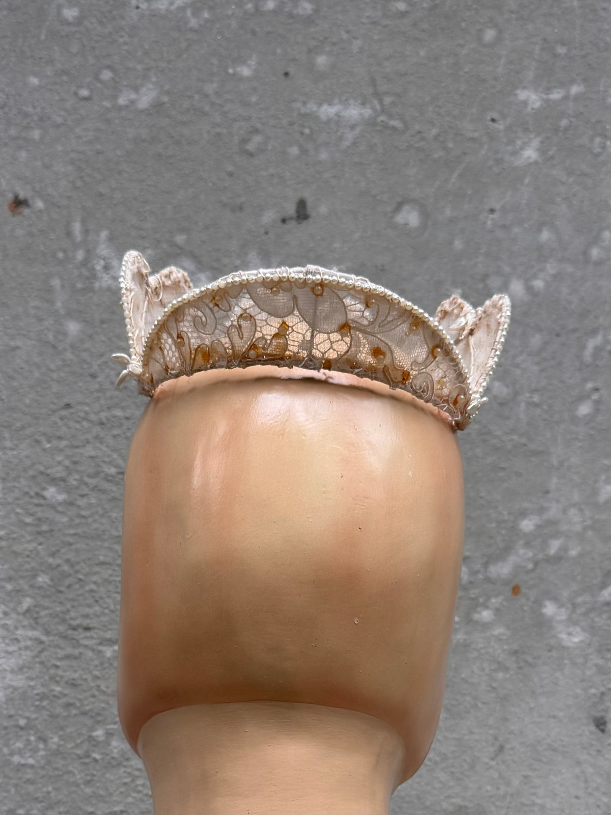 1950s Off-white Veil Crown
