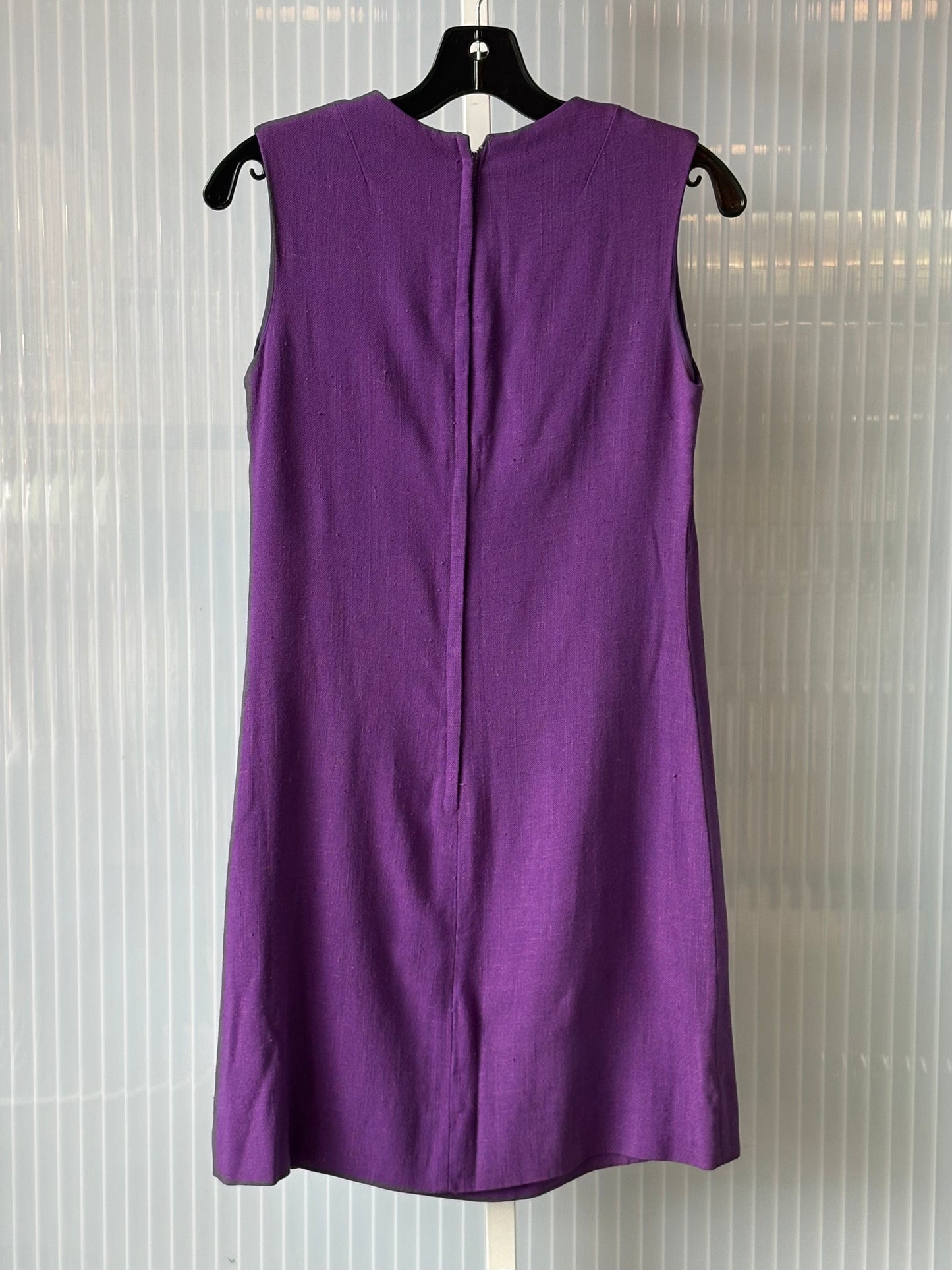 1960s Purple Shift Dress w/ Daisy Trim Bib