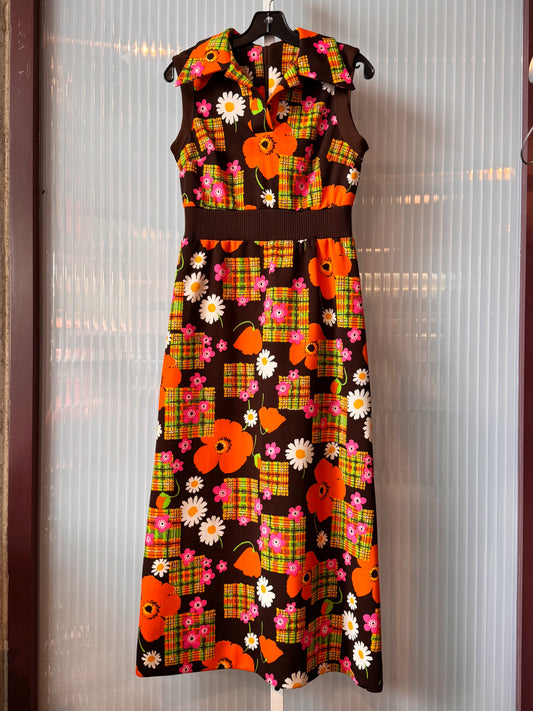1970s Brown Orange & Pink Floral Point-Collar Dress