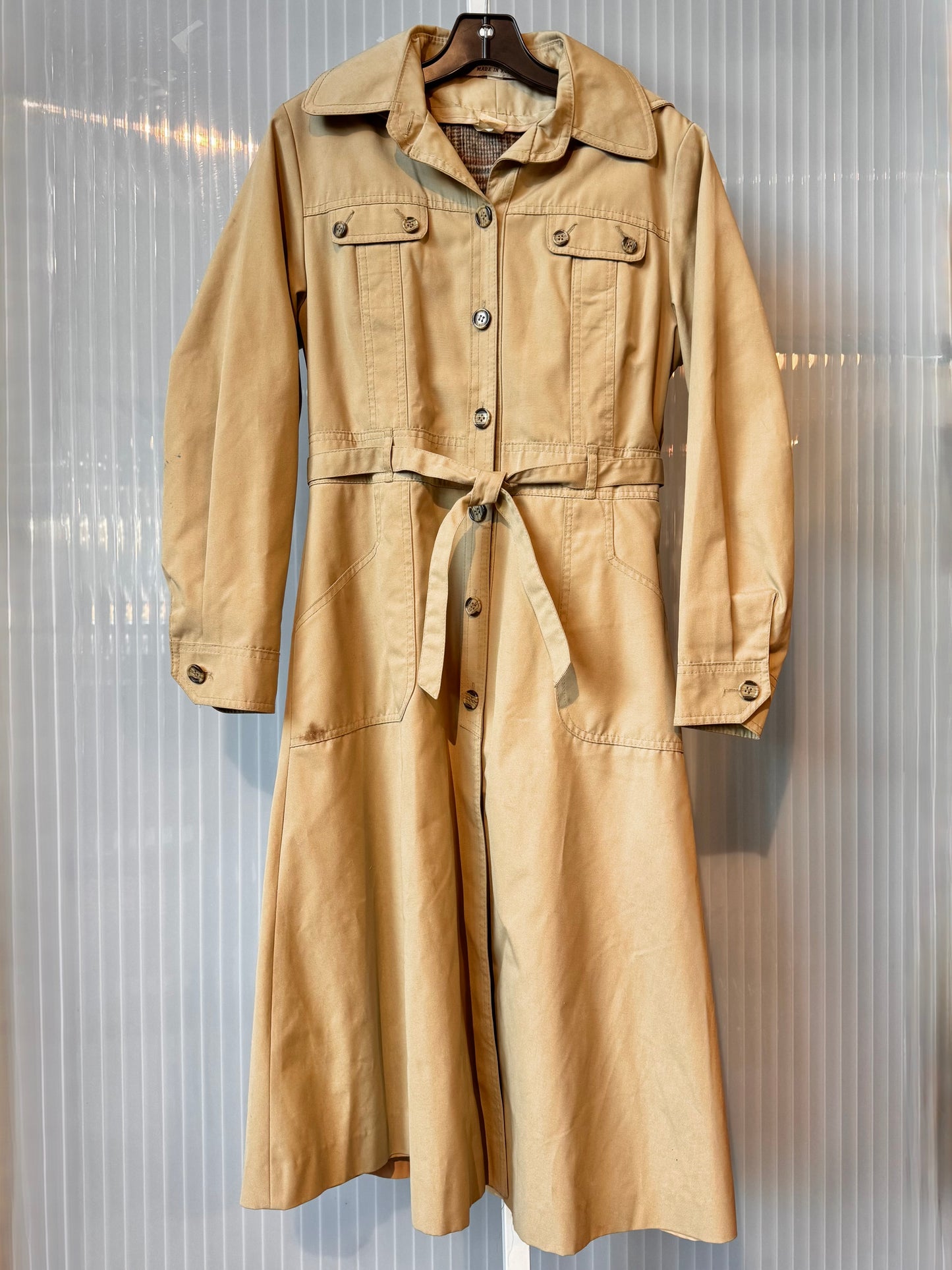 1970s Beige Trench Coat