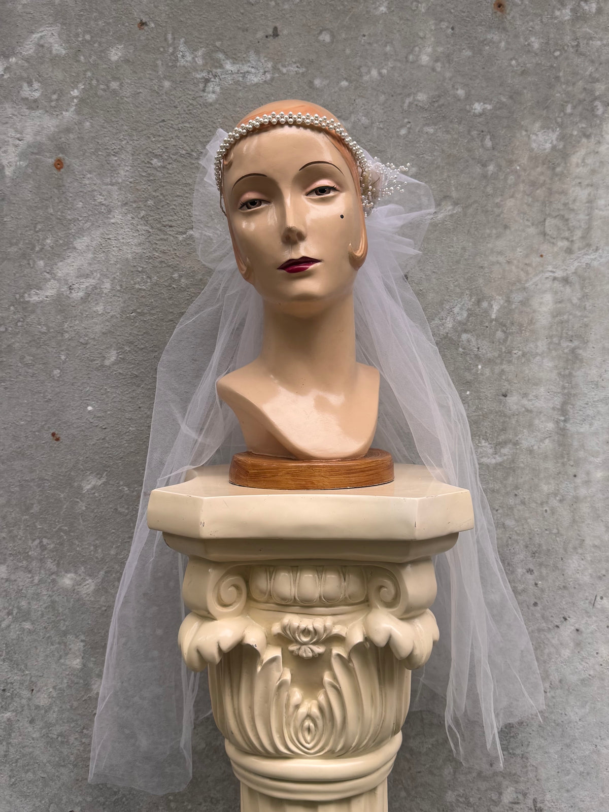 1960s does 1920s Pearl Crown Veil