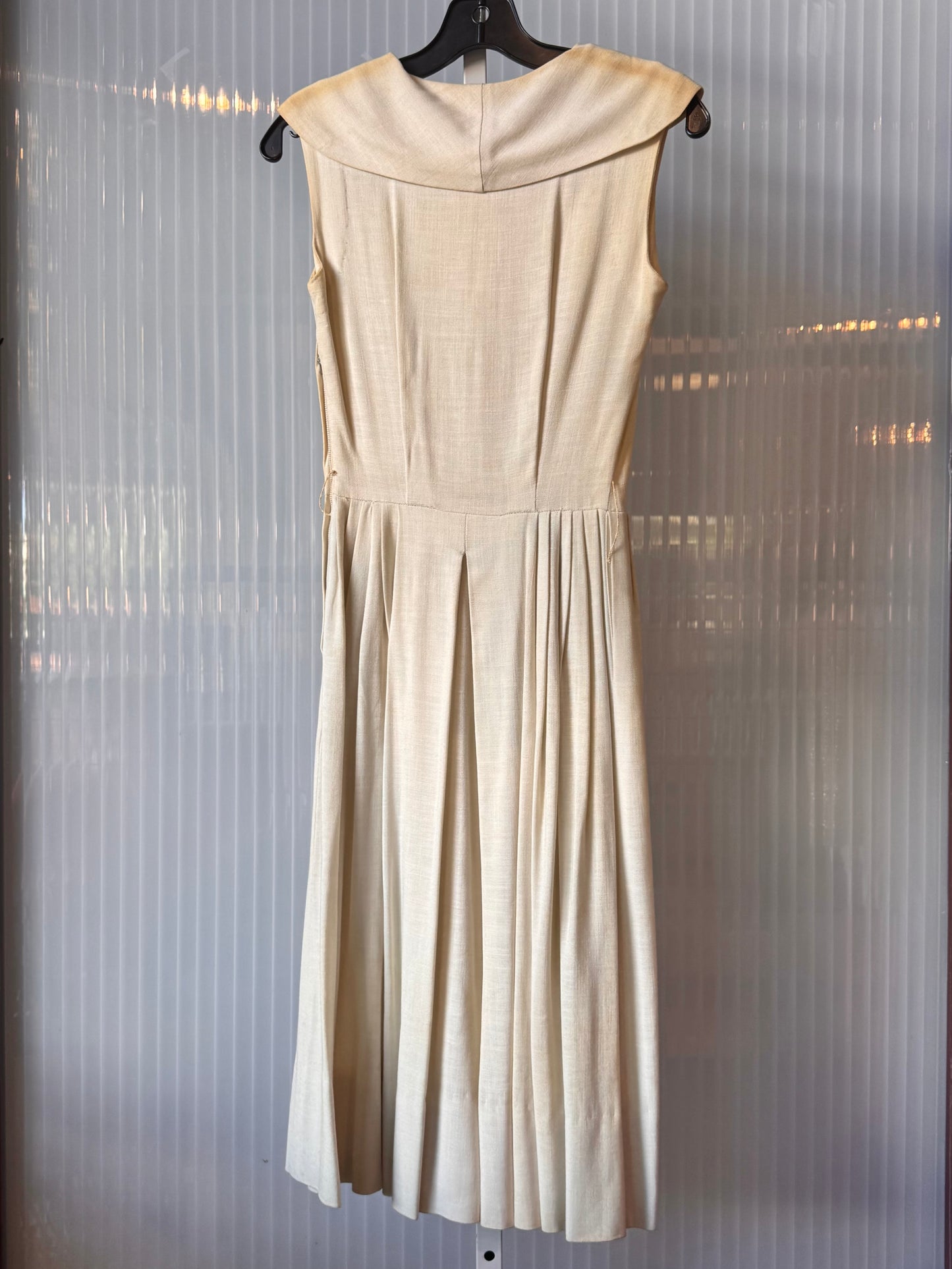 1960s Off-white Peter-Pan collar Pleated Dress