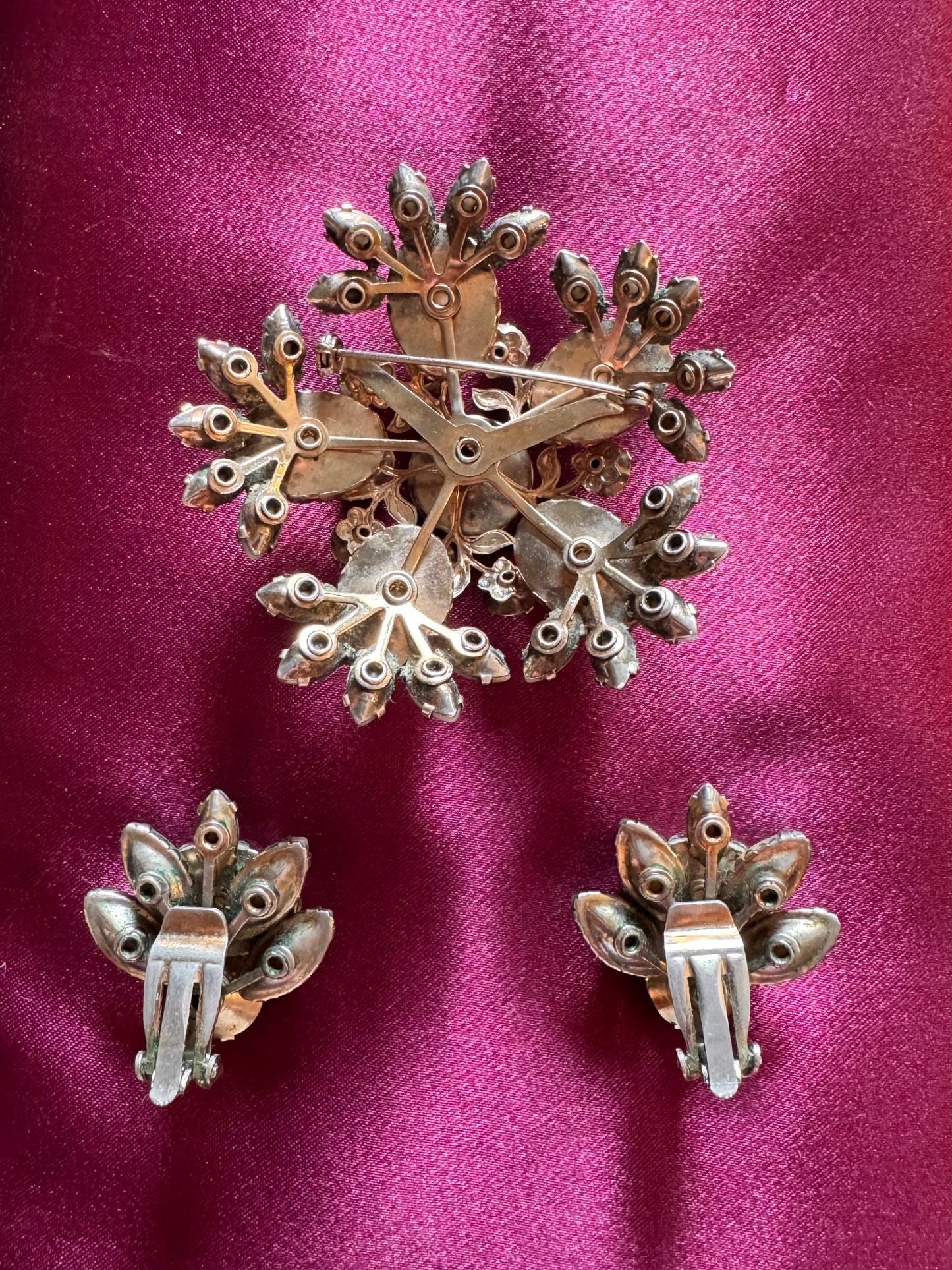 1950s Beau Jewels Pearl Earrings and Brooch set