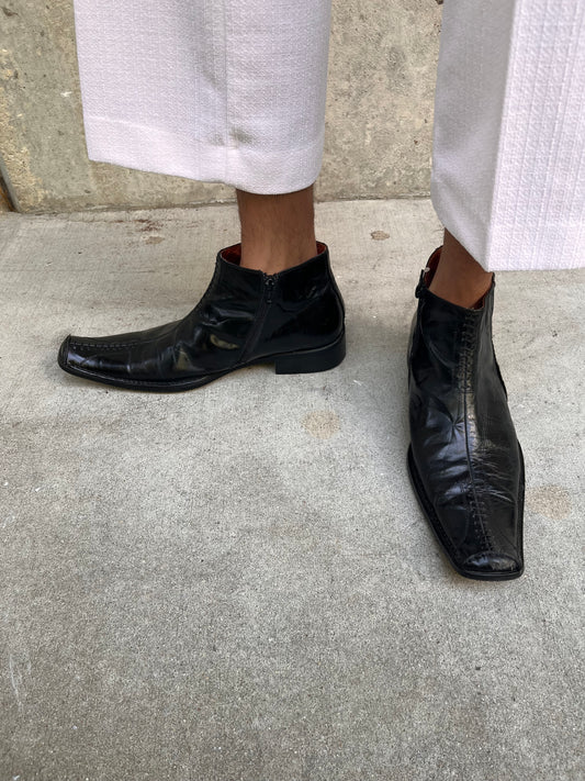 Robert Wayne Black Pointed Boots