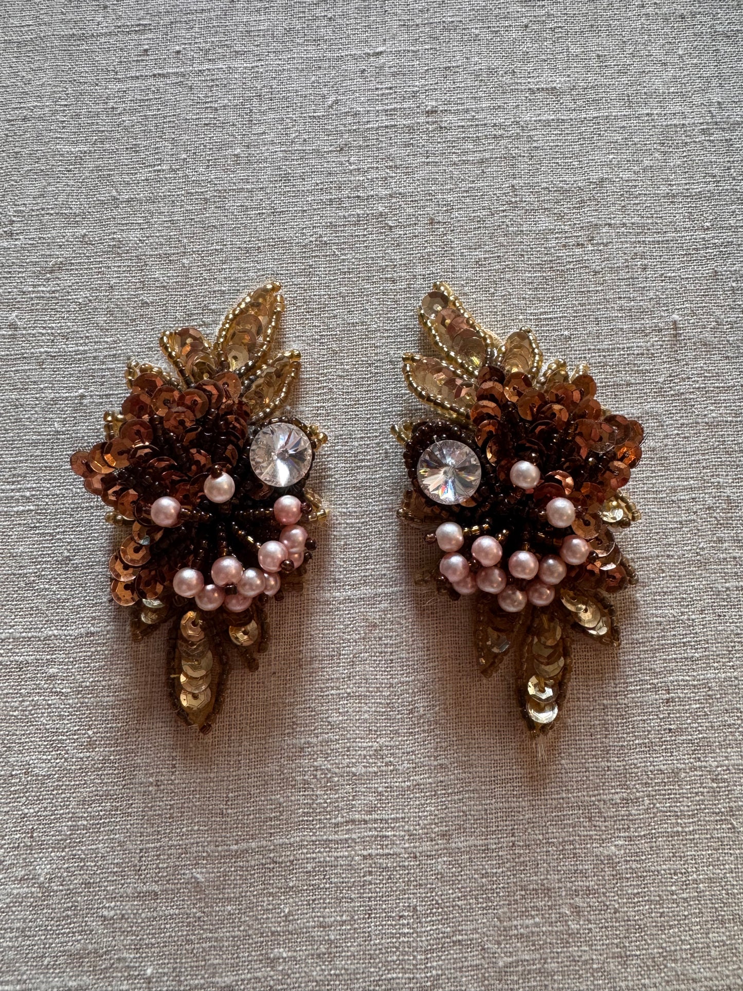 1980s Sequin and Seed Bead Clip-on Earrings