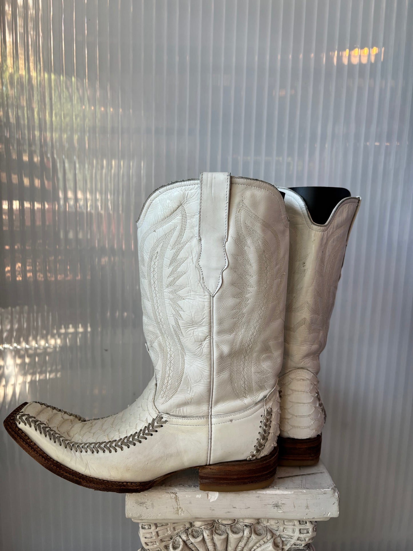 Segundos White Mexican Wedding Boots 9