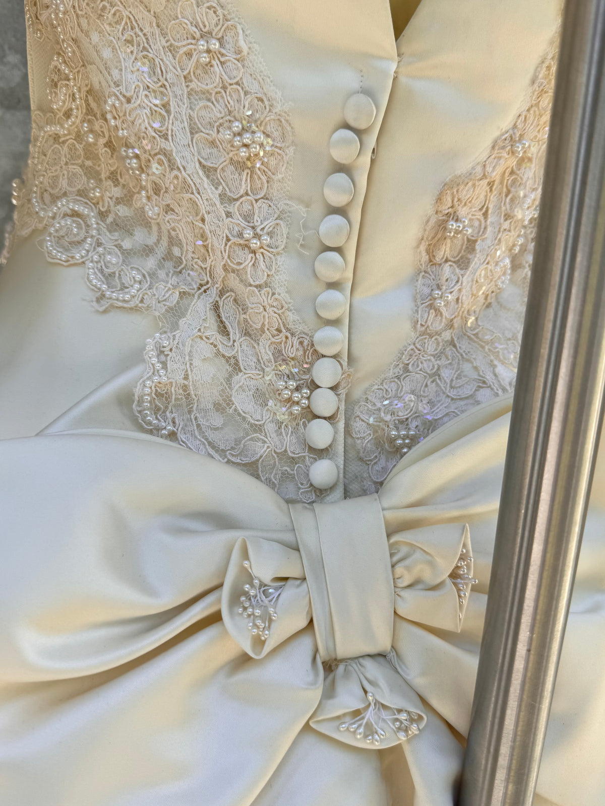 1980s Ivory Beaded Lace Long Sleeve A-Line Wedding Dress