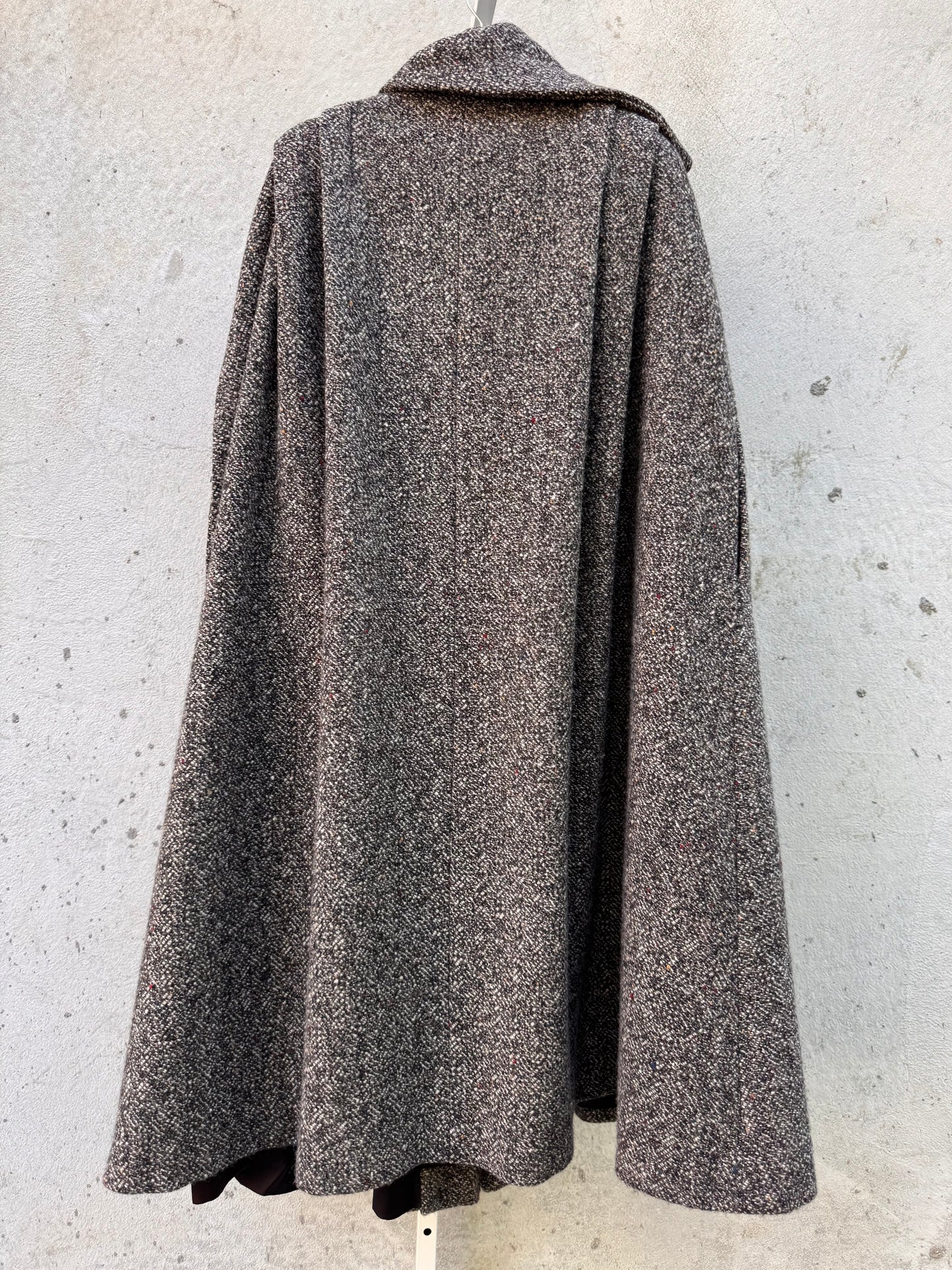 1970s Andover Gray Tweed Poncho
