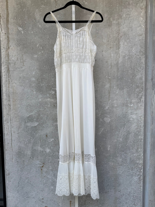 1960s White Lace Slip with Pleated Hem