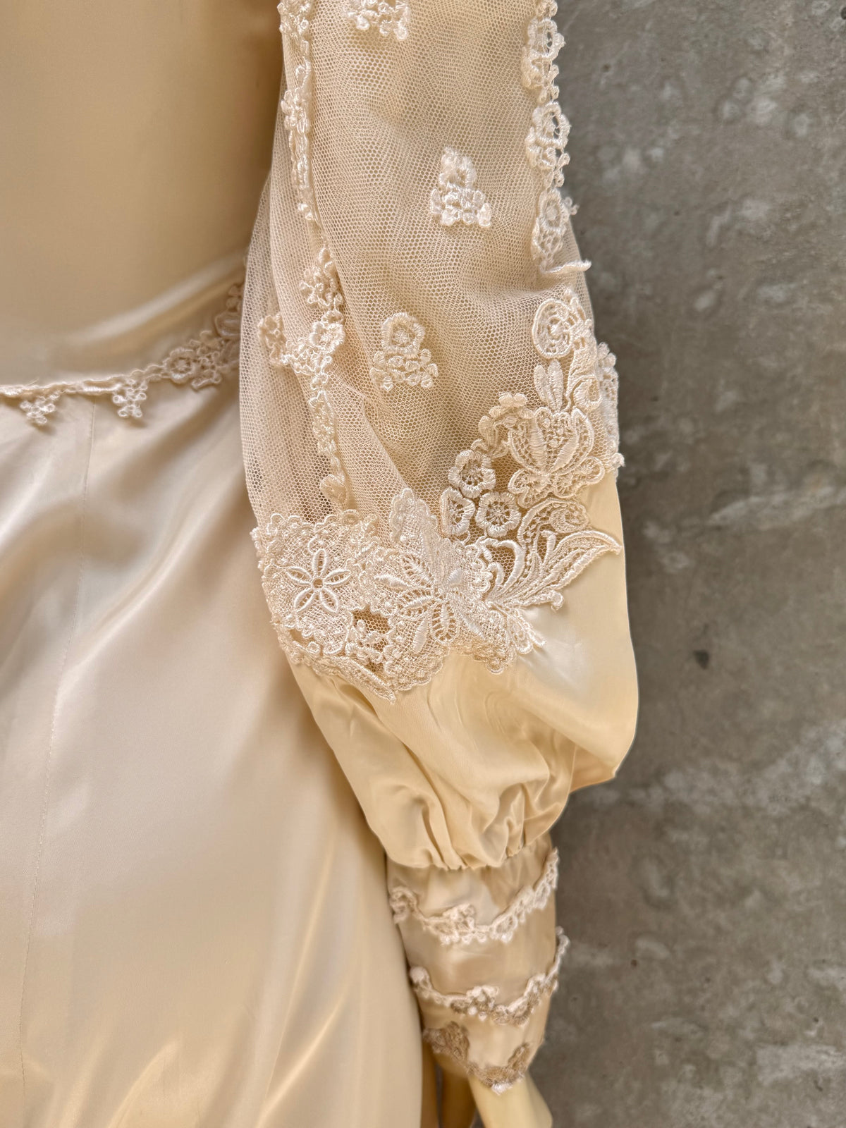 1980s does Victorian Cream Lace & Satin Wedding Dress