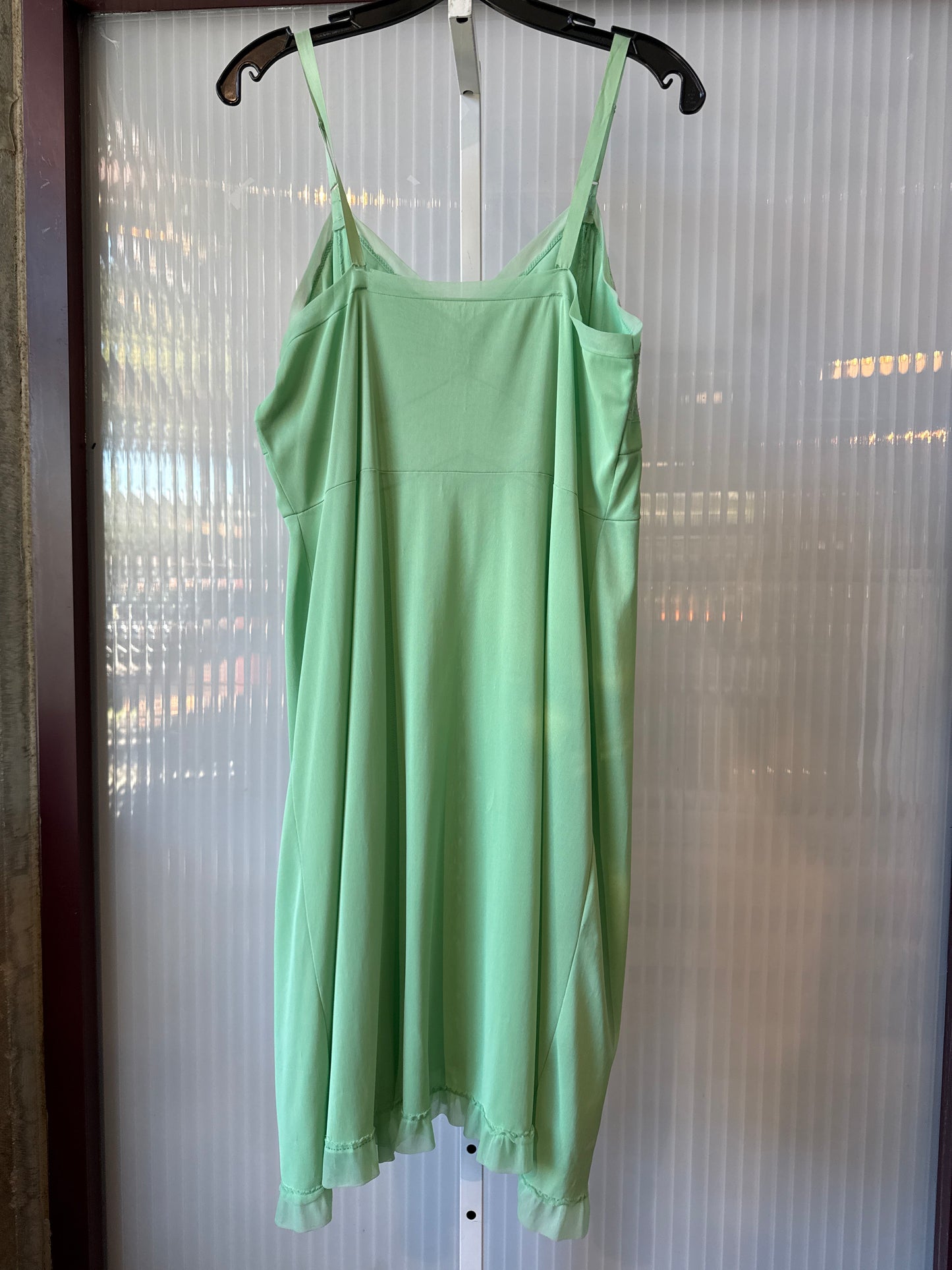 40s/50s Green Embroidered Slip
