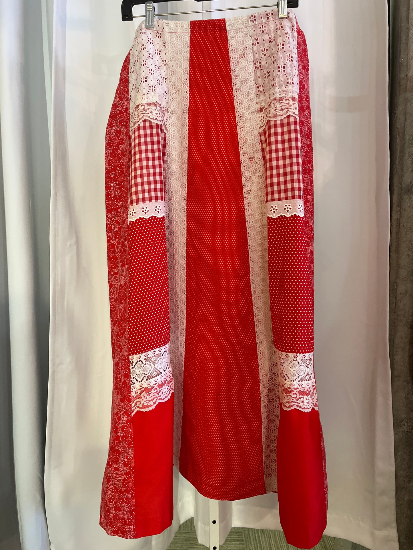 1970s Carefree Fashions Cottagecore Maxi Skirt