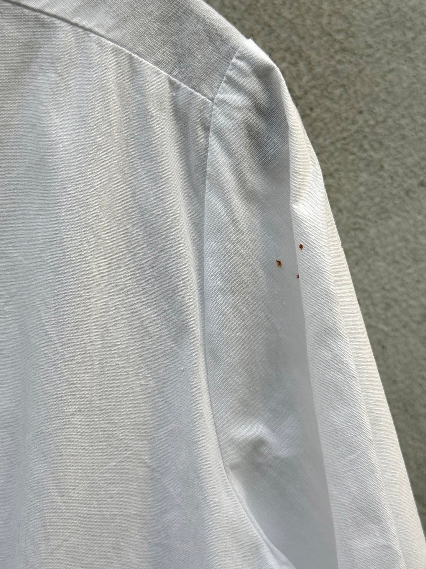 1960s White Collared Shirt w/ Pink Embroidery