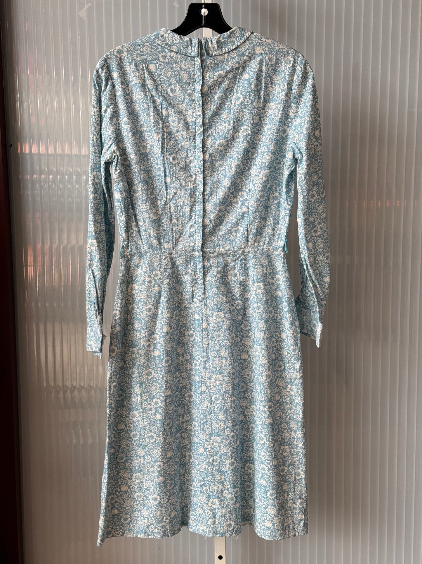 1960s Blue Floral Pintuck Dress