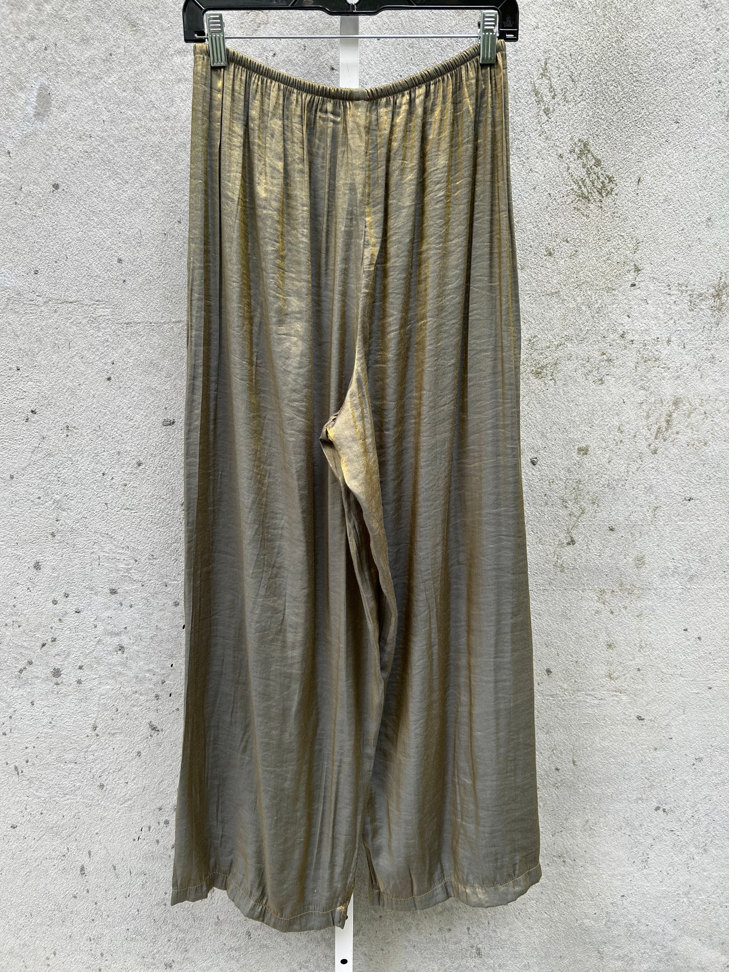 1990s Victoria’s Secret Gold 3-Piece Pajama Set