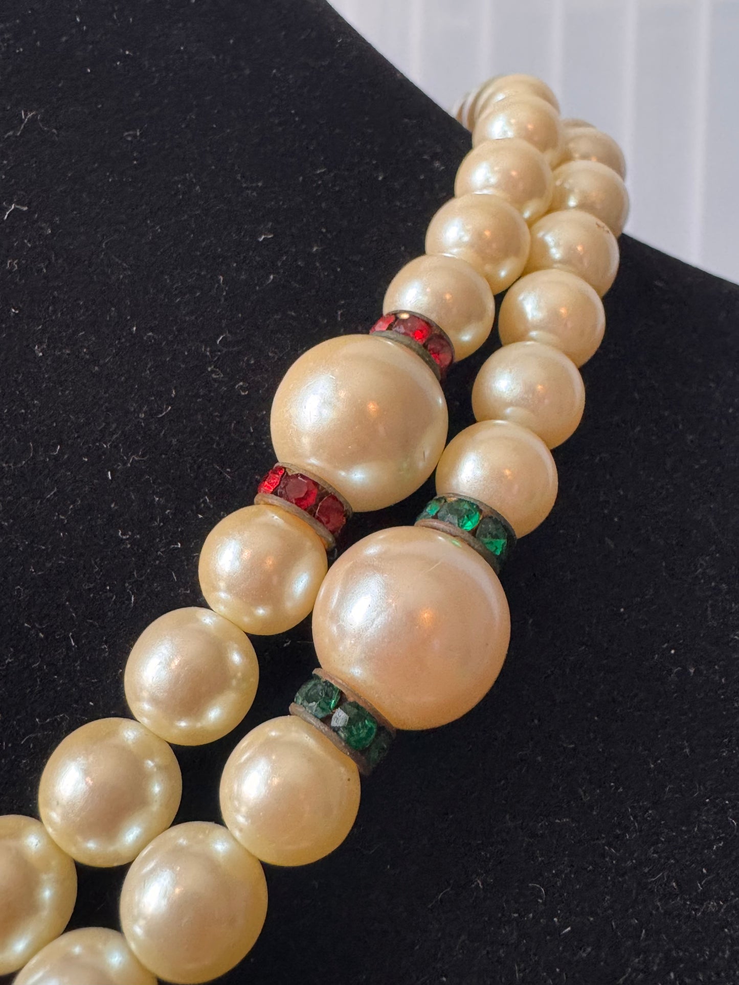1980s Carolee 2 Strand Cream Pearl Necklace