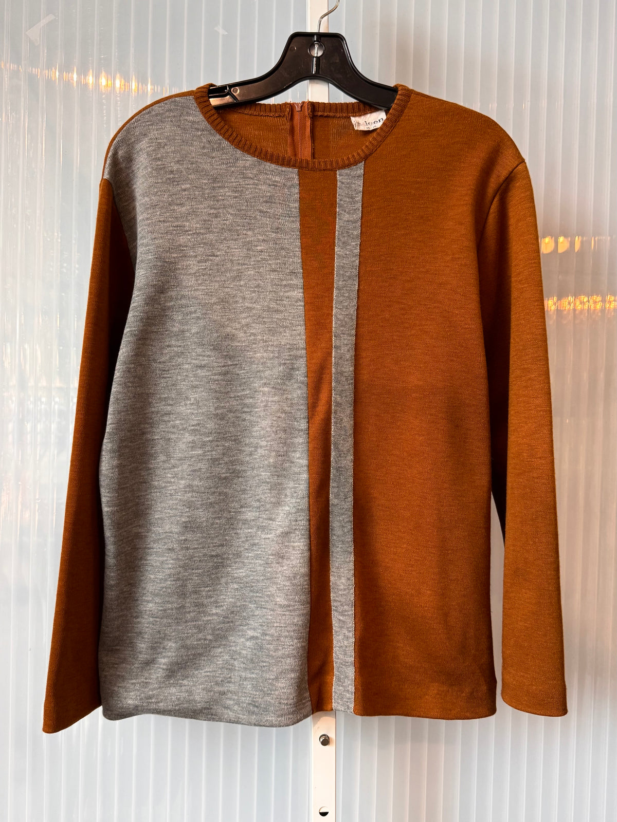 1970s Gray & Burnt Sienna Sweater Top