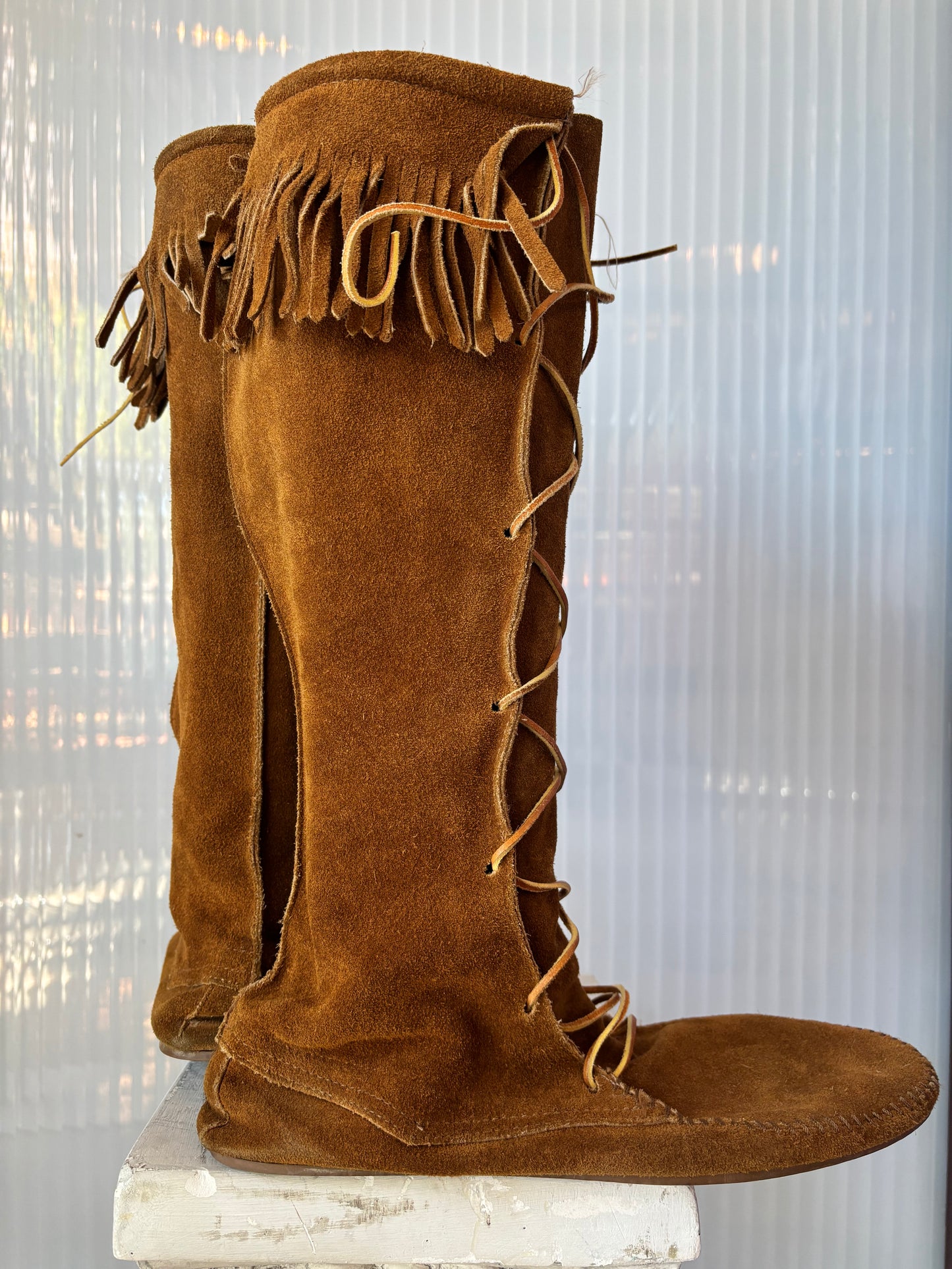 Minnetonka Brown Suede Fringe Knee-high Moccasin size 13