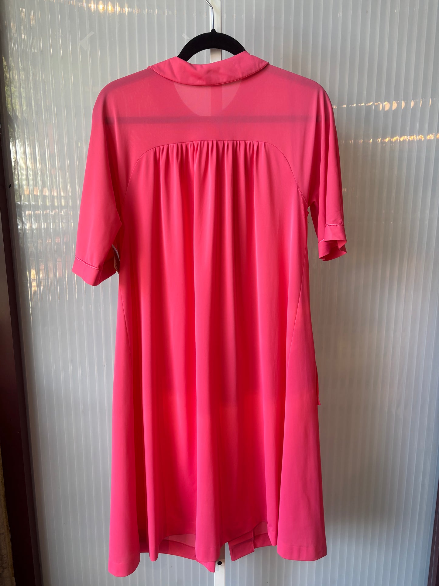 1960s Hot Pink Night Robe