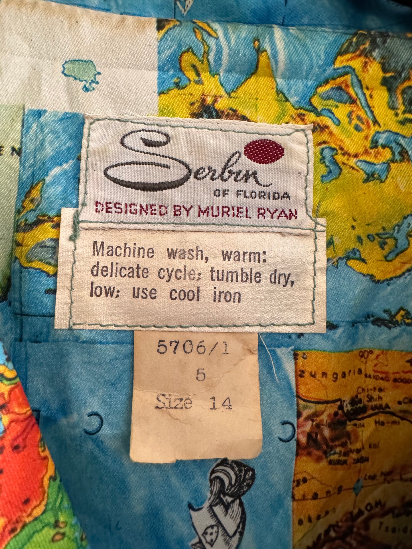 1970s Point Collar Geography Dress